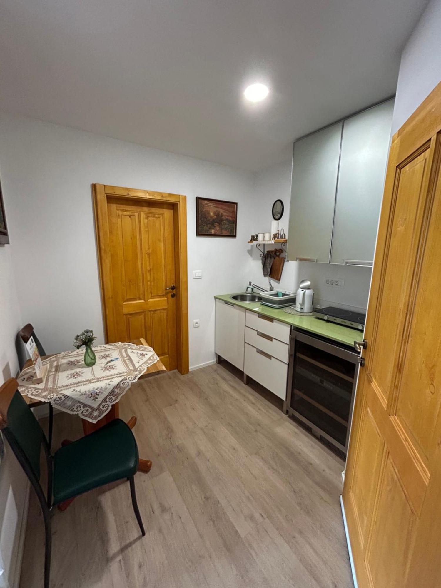 Slovenian House Vida