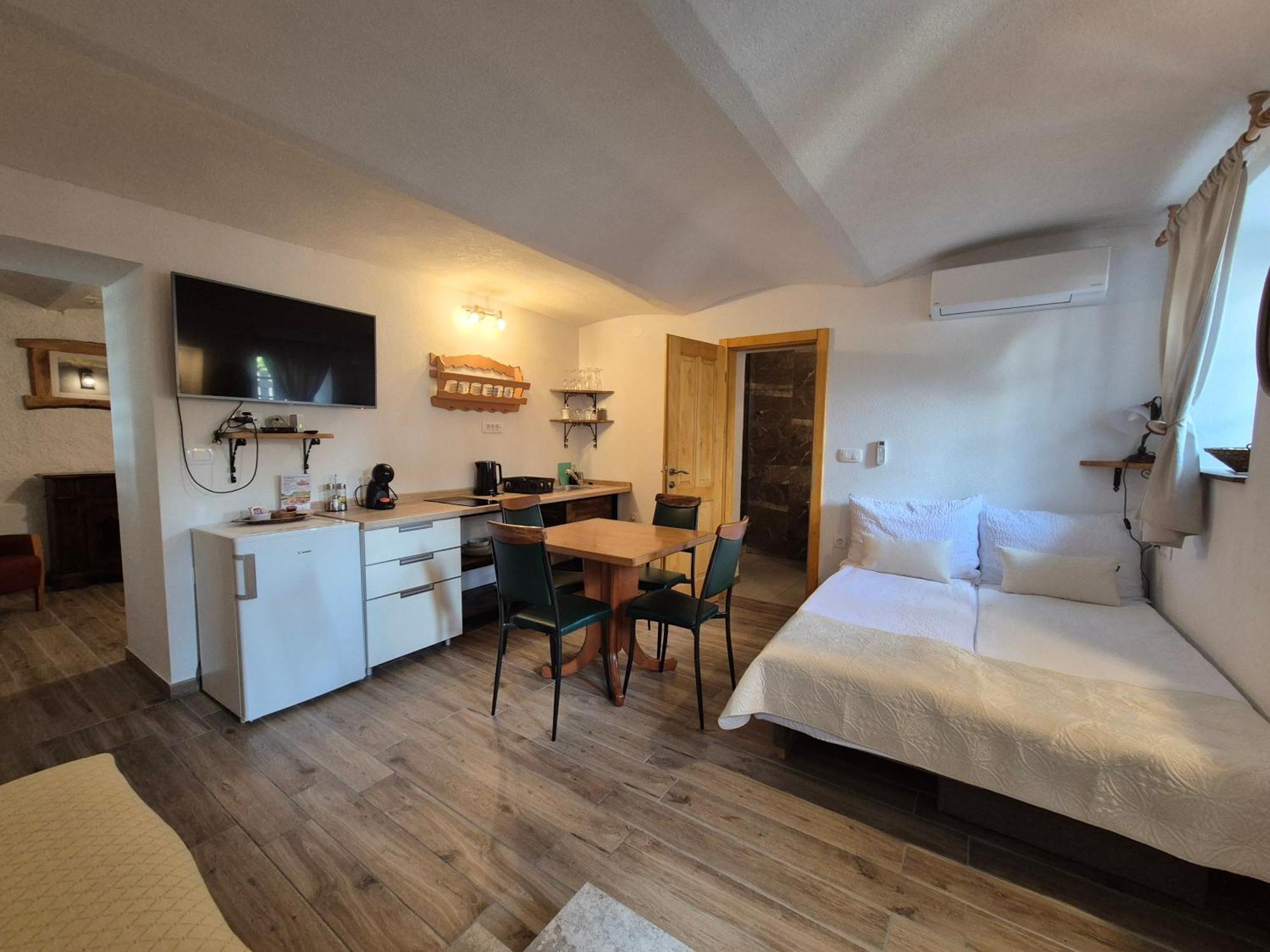 Slovenian House Vida * Bled